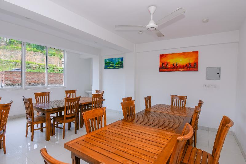 נוארה אליה Oyo 238 Selva'S Guest House מראה חיצוני תמונה